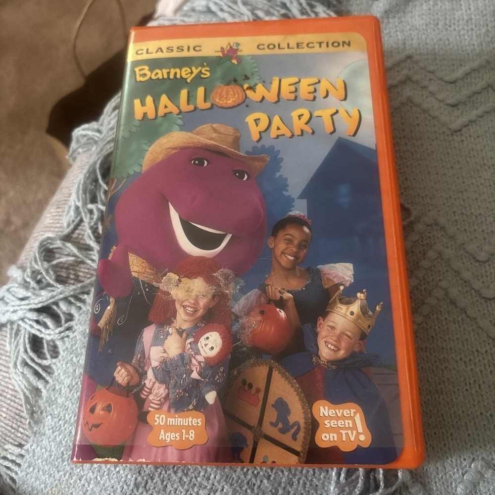 Barney - Barney's Halloween Party (VHS, 1998) Clamshell -Collectible